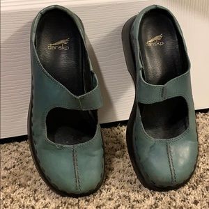Dansko women’s slide on shoes